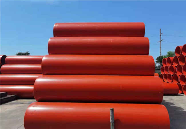 合縱逃生管祝賀晉江市A2標主線隧道首段封頂 