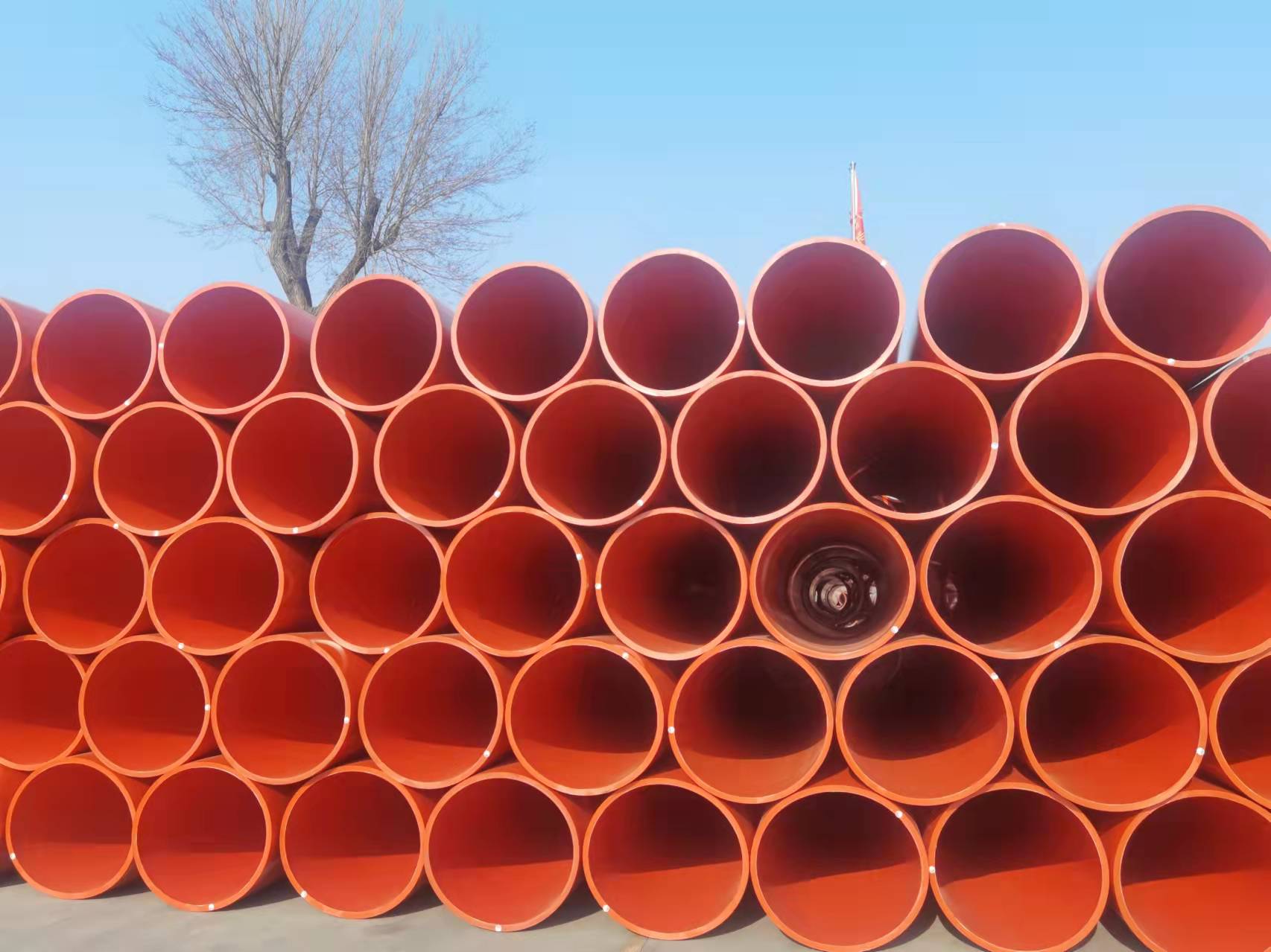 隧道施工逃生管道的設(shè)置(圖1) 隧道施工逃生管道的設(shè)置(圖1)