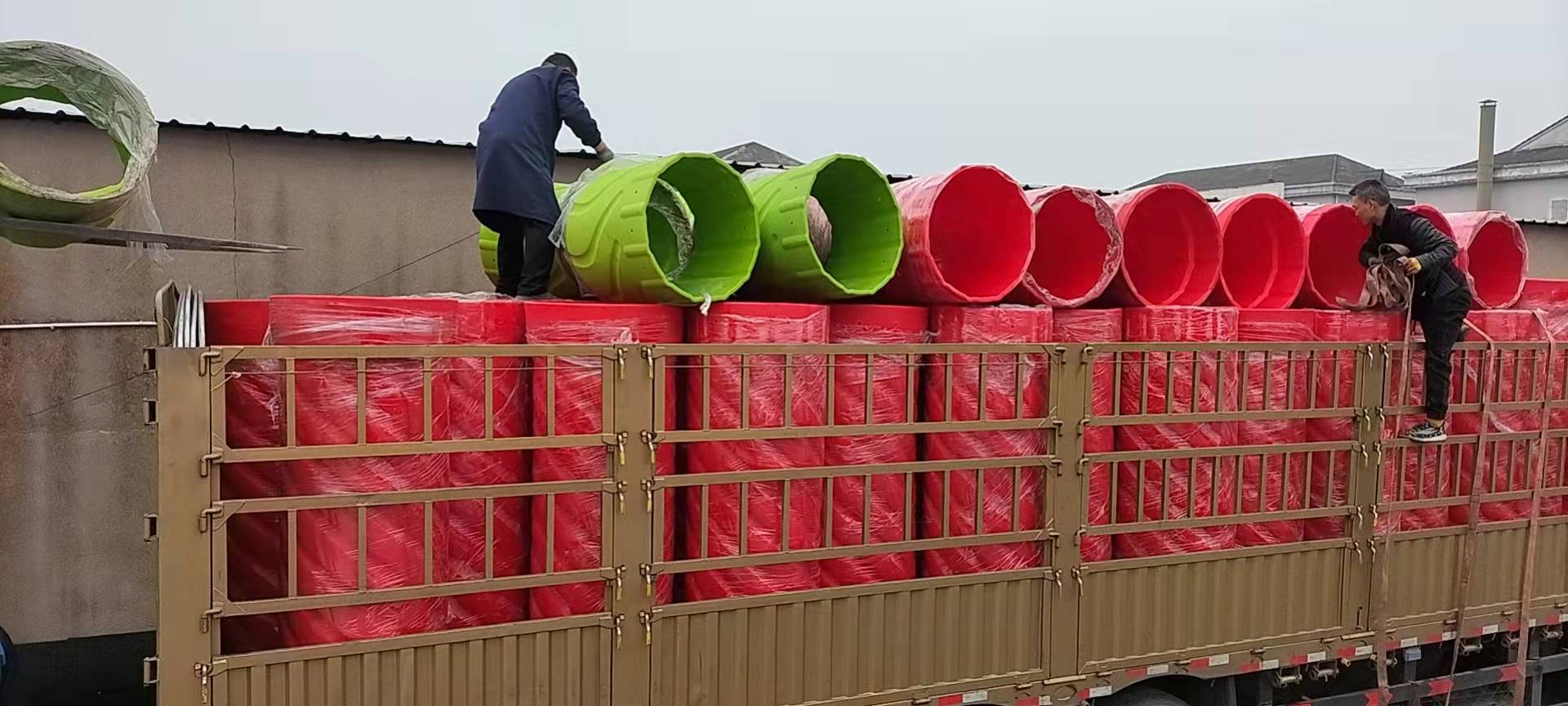 新型螺旋隧道逃生管 承插式聚乙烯逃生管(圖1)